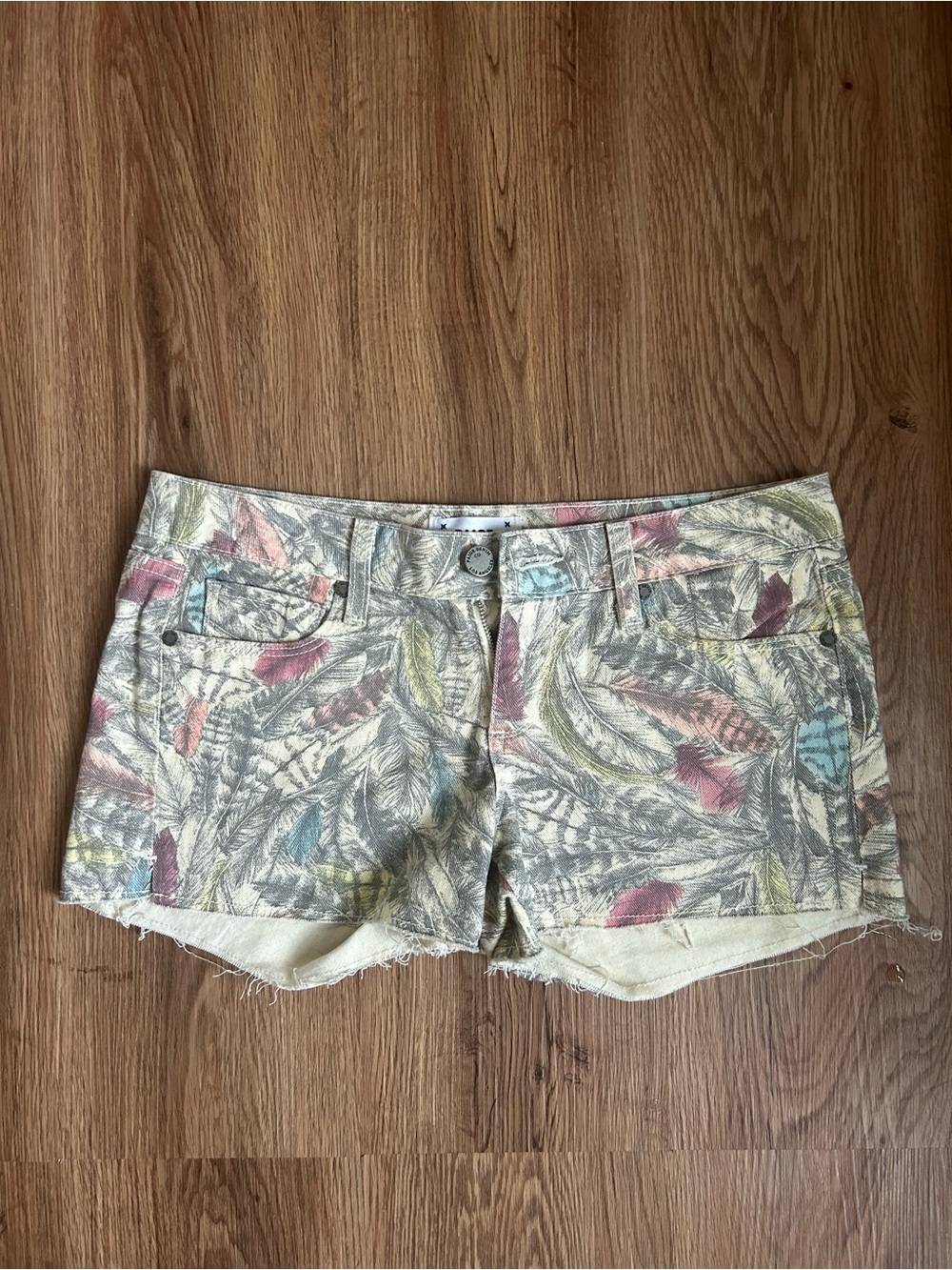 PAIGE Low Rise Cutoff Denim Shorts Tropical Floral Print Raw Hem Size 26